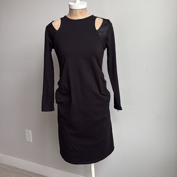 Stowaway Collection Lexi Cut Out Long Sleeve Maternity Dress MEDIUM NEW! - Picture 4 of 7